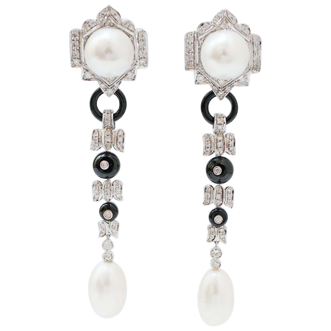 Perles, Onyx, Diamants, Platine Boucles d'oreilles.