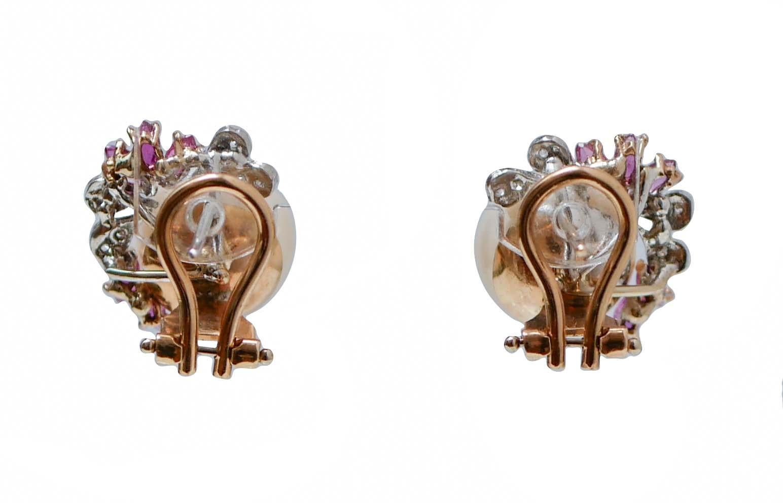 Ohrringe aus 14 Karat Roségold mit Perlen, Rubinen, Diamanten und Weißgold. (Retro) im Angebot