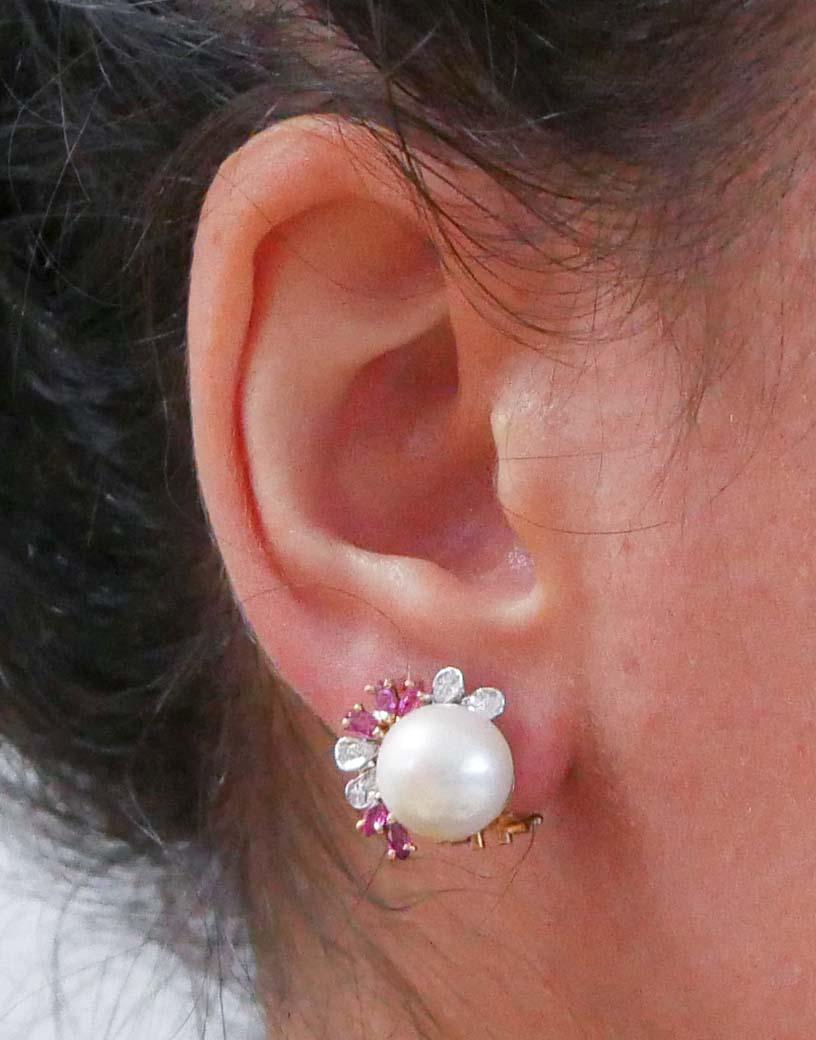 Pearls, Rubies, Diamonds, 14 Karat Rose Gold and White Gold Earrings. In Good Condition For Sale In Marcianise, Marcianise (CE)