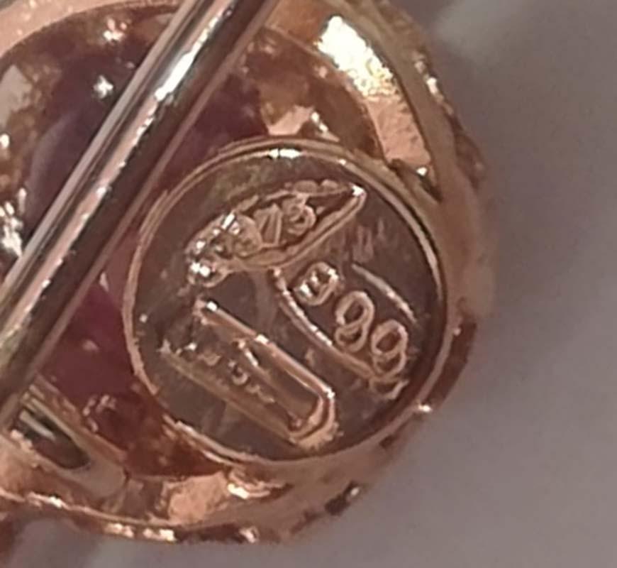 Donna Perle, rubini, diamanti, orecchini in oro rosa e argento. in vendita