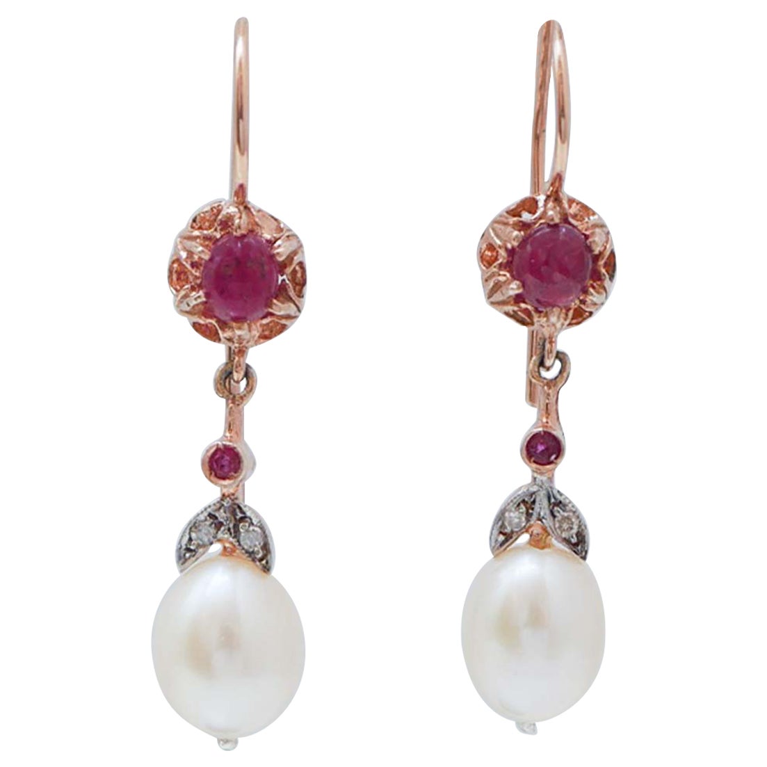 Boucles d'oreilles en or rose, perles, rubis et diamants