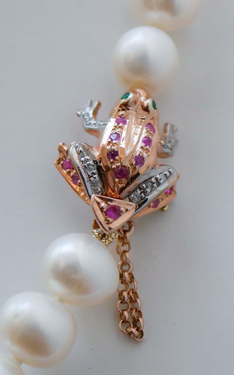 Collar de perlas, rubíes, esmeraldas, diamantes y cuentas de oro rosa y plata. Retro