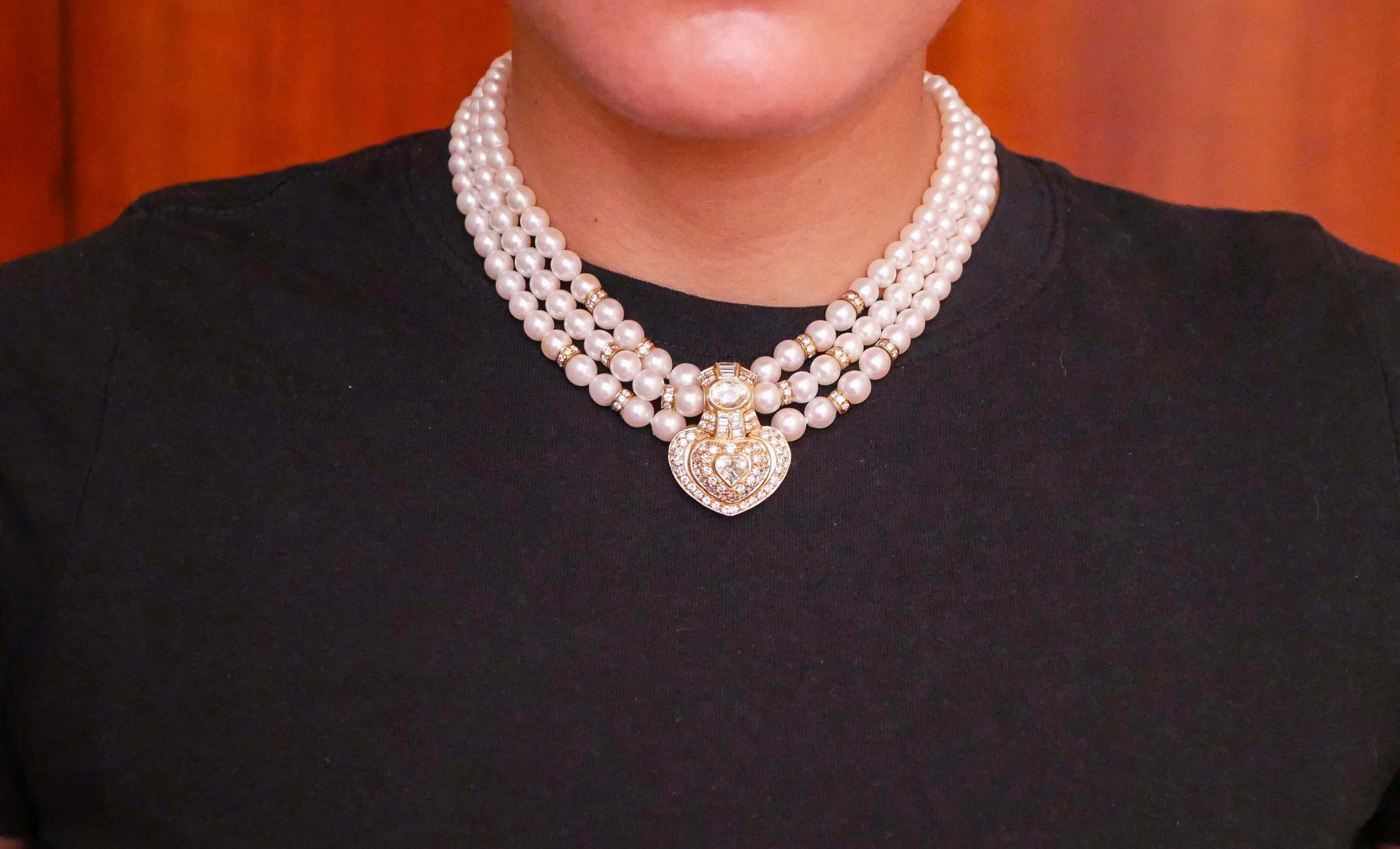 Women's Pearls, Sapphire, Diamonds, 18 Karat Yellow Gold Necklace.