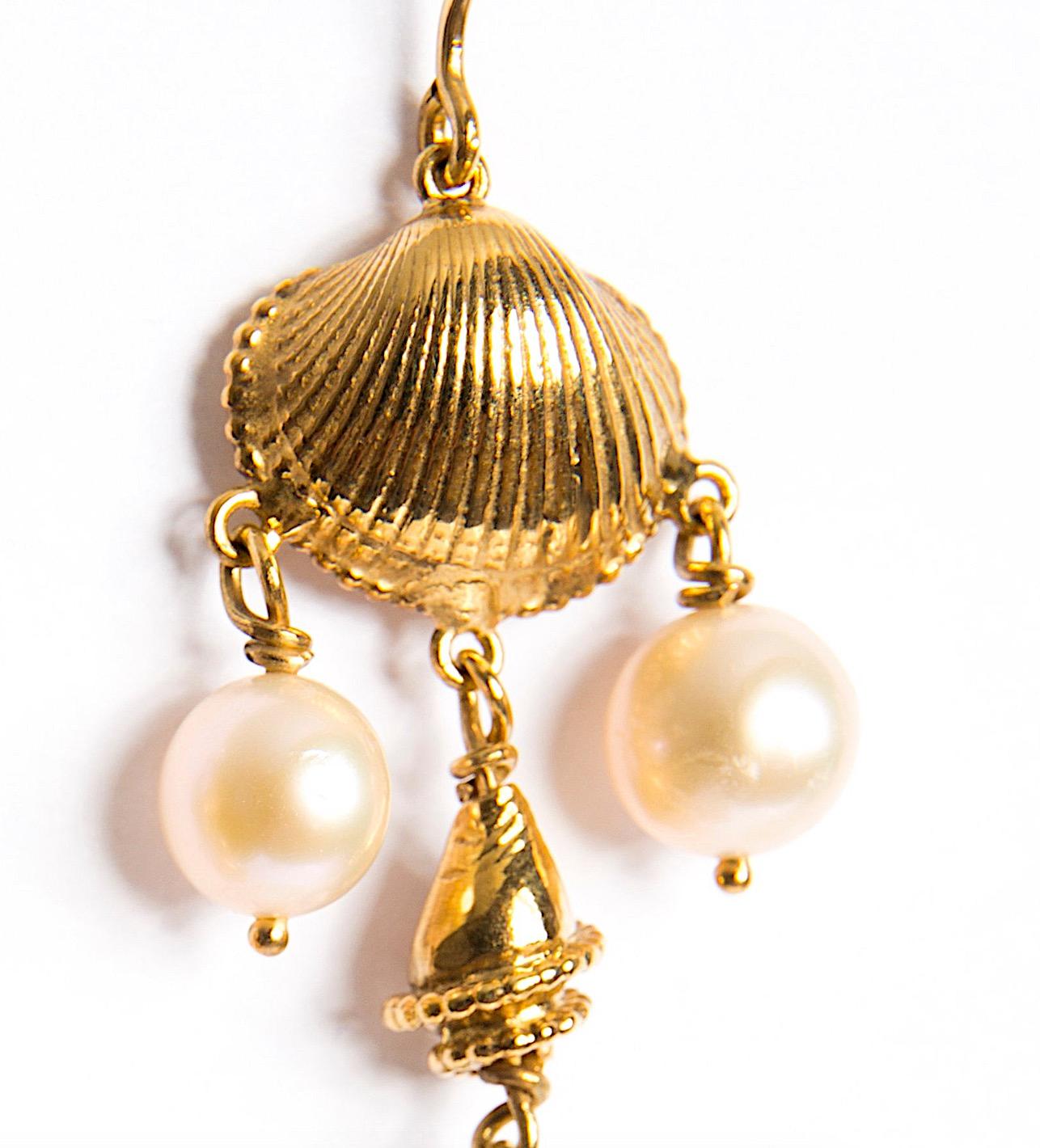 Pearls Shells Yellow Gold 18 Karat Dangle Drop Earrings For Sale 2
