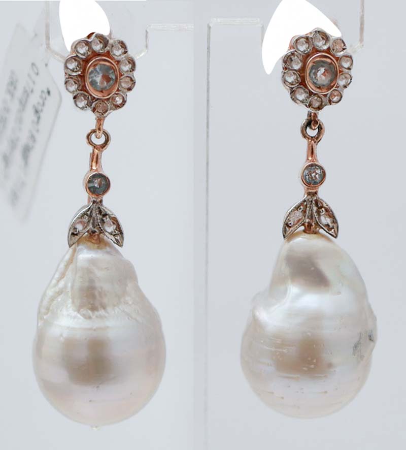Boucles d'oreilles en perles, topaze, diamants, or rose et argent. en vente