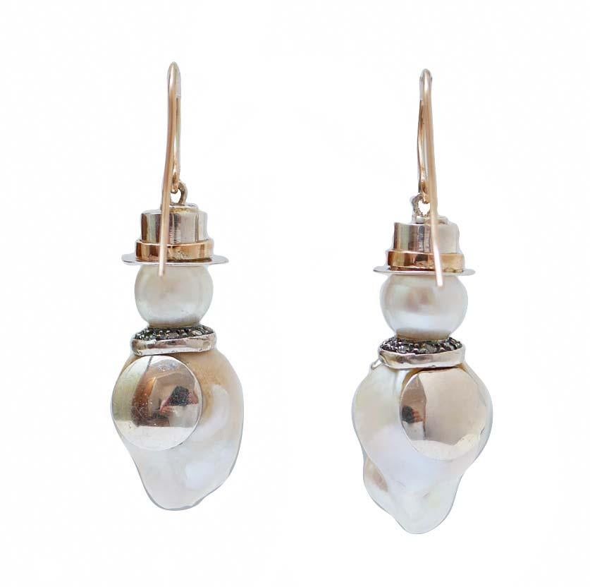 Retro Pearls, Tsavorite, Diamonds, Rose Gold and Silver Snowman Dangle Earrings. For Sale