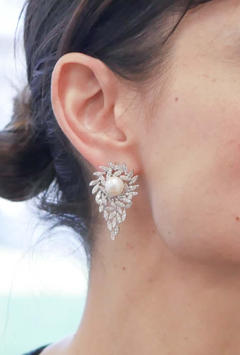 Pearls, Diamonds, 14 Karat White Gold Retrò Earrings. In Good Condition For Sale In Marcianise, Marcianise (CE)