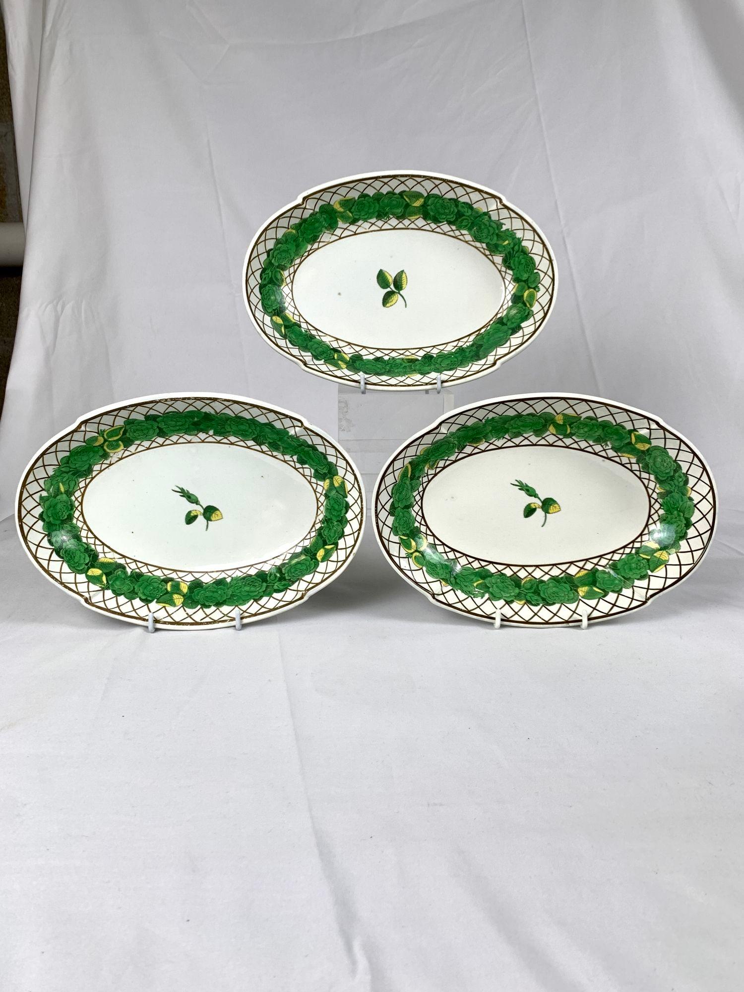 Pearlware Sauce Tureen and Four Oval Serving Dishes by Spode England C-1810 For Sale 4