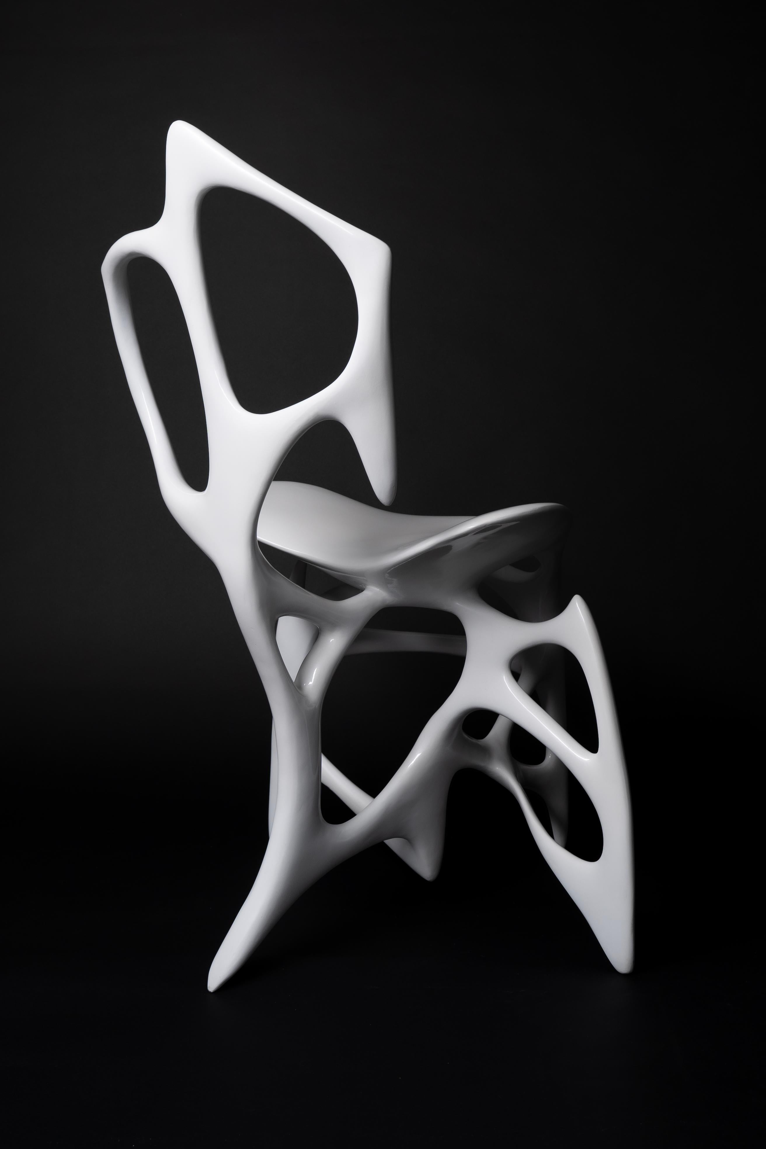 Postmoderno Sedia Studio A standard in bianco perlato di Duen Studio in vendita