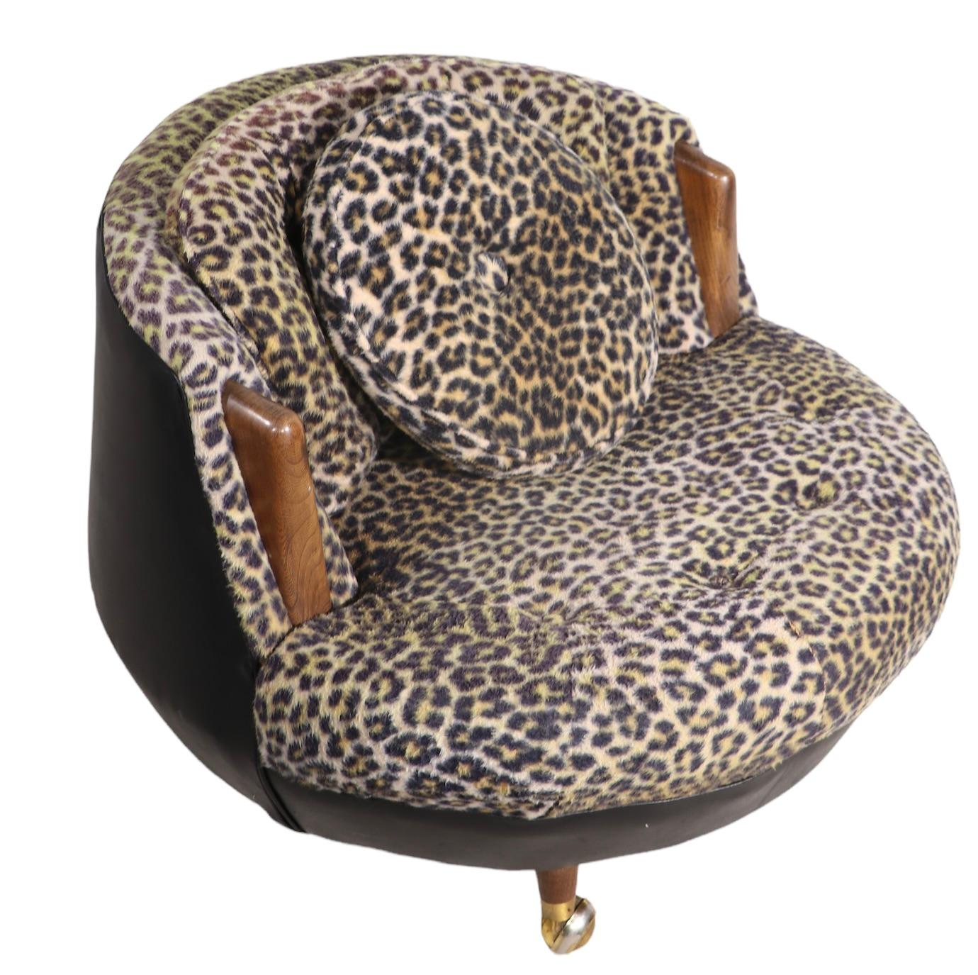 Upholstery Pearsall Havana Lounge Chair in Faux Cheetah Fur Fabric and Black Vinyl