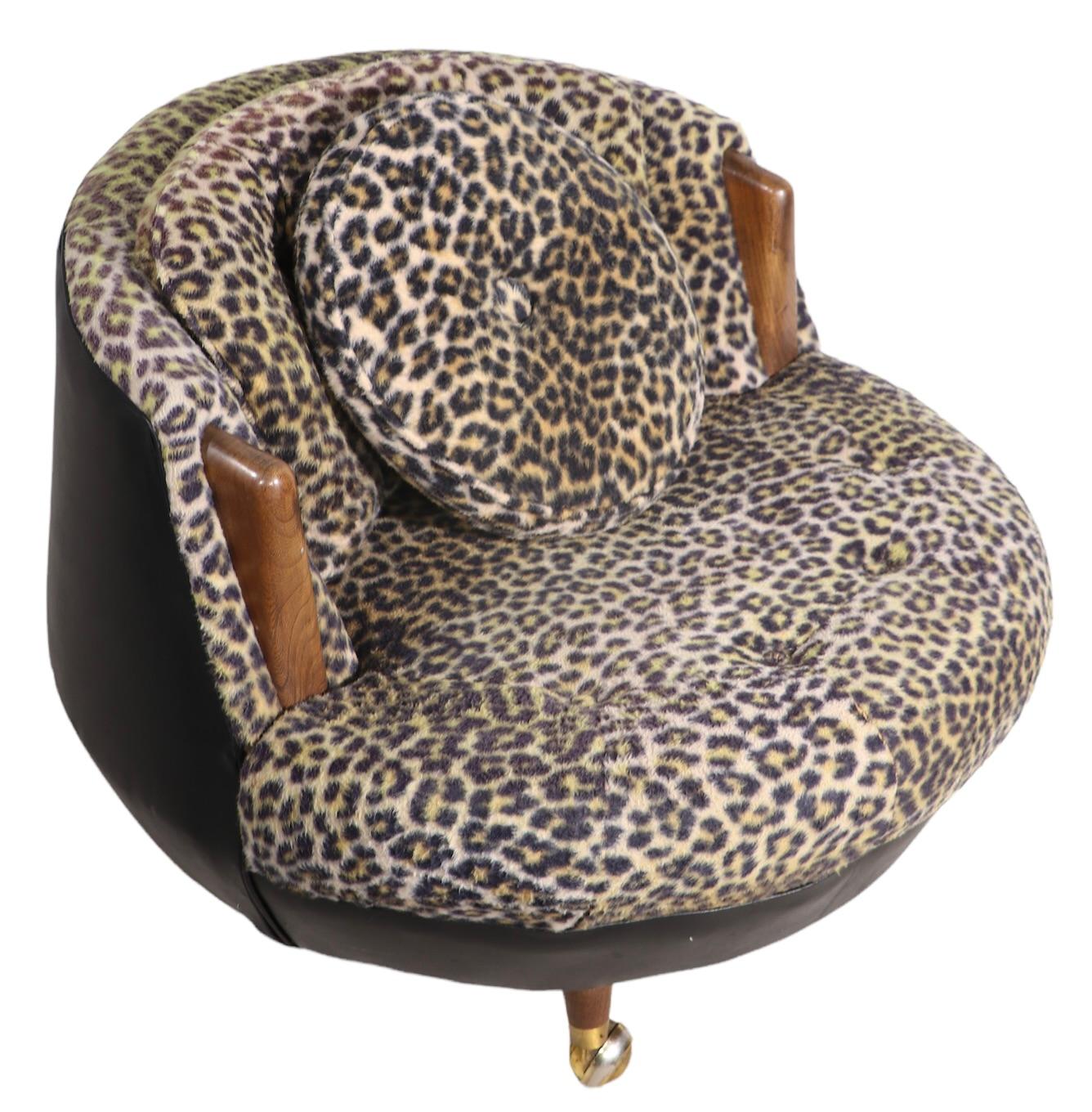 20th Century Pearsall Havana Lounge Chair in Faux Cheetah Fur Fabric and Black Vinyl