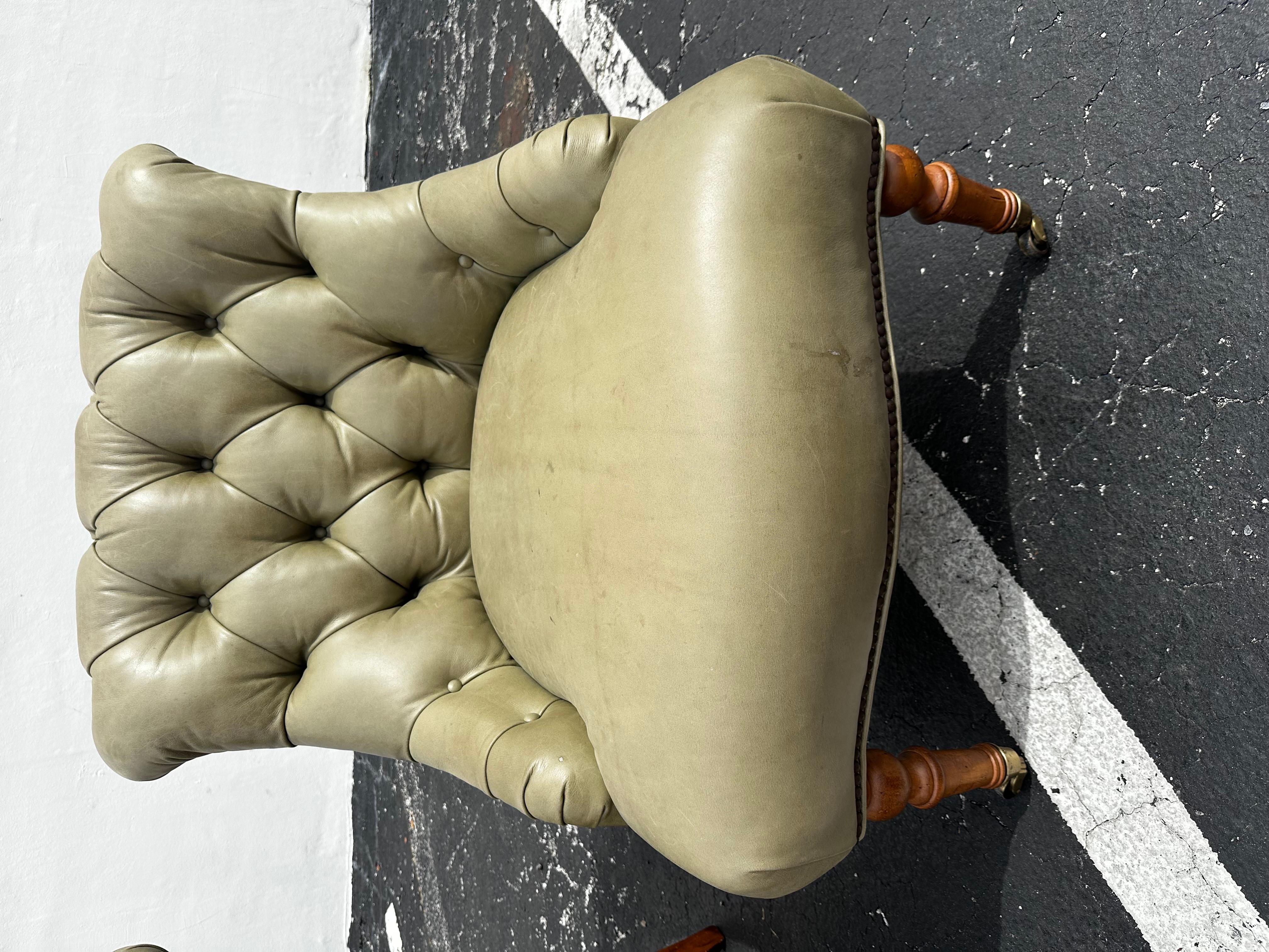 Pearson Green Tufted Leather Library Chairs on Castors, Set of 2 In Good Condition For Sale In Fort Lauderdale, FL