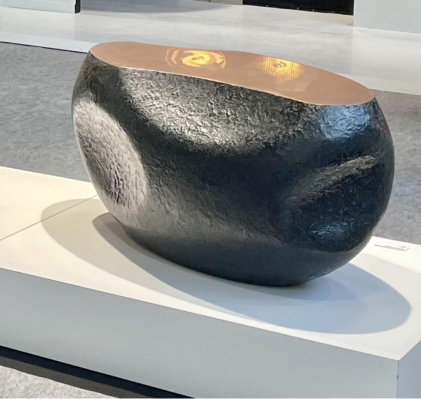 French Pebble #2 by Frédérique Domergue - Limited-edition, sculptural table For Sale