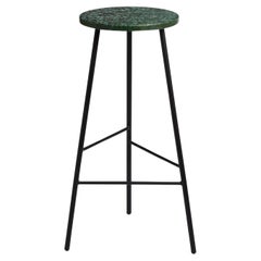 Grand tabouret de bar Pebble Noir noir à revêtement en contreplaqué par Warm Nordic