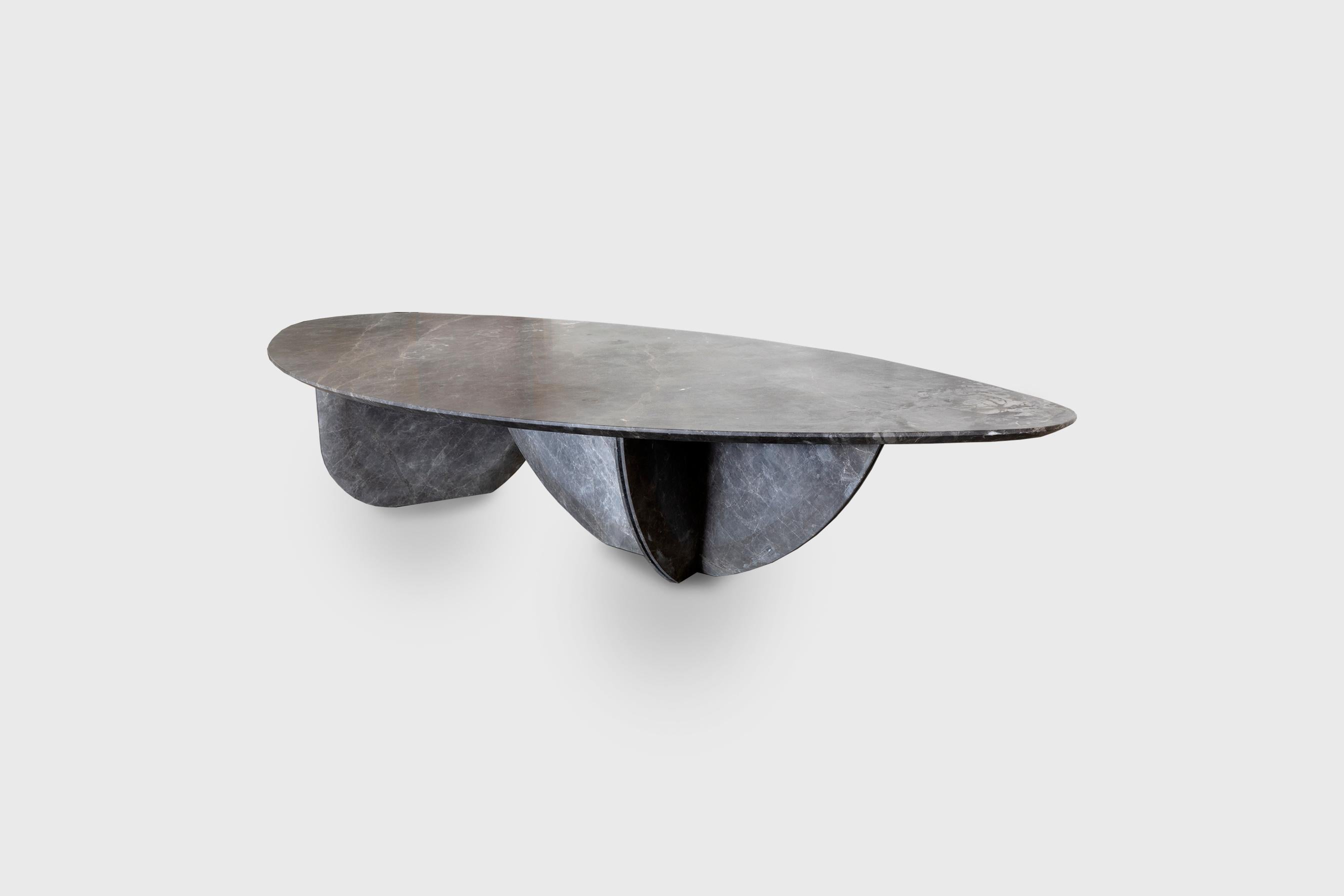 Postmoderne Table basse Pebble Ocean Black Travertin d'Atra Design en vente