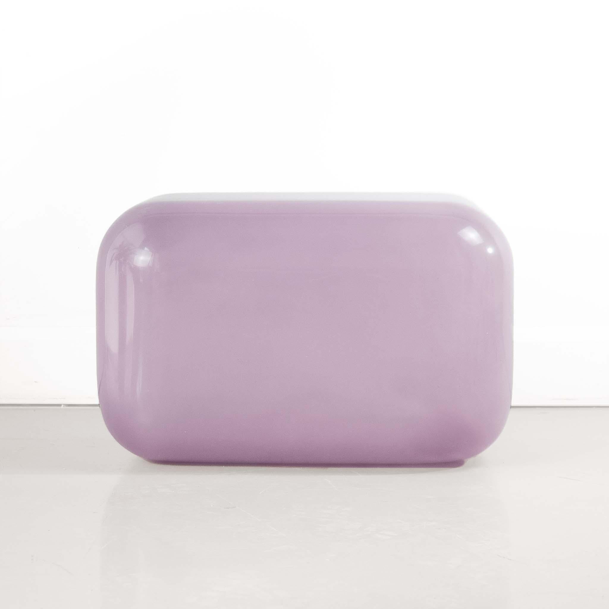 Mesa auxiliar de resina Pebble Oort de Creadores de Objetos Siglo XXI y contemporáneo en venta