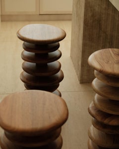 Kieselsteinhocker von Marjolaine Leray