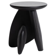 Taburete Guijarro Tipo 01, Negro Carbón Madera de Vaina de Mono