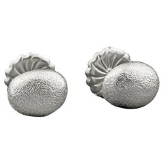 Pebble Stud Earrings in Sterling Silver 925 by Leonie Simpson