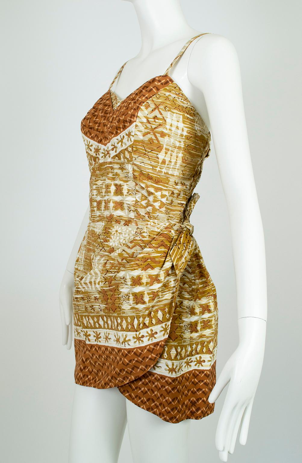 Marron Peck & Peck - Combinaison de plage Tiki ocre à nœud sarong avec combinaison, taille M, années 1960 en vente