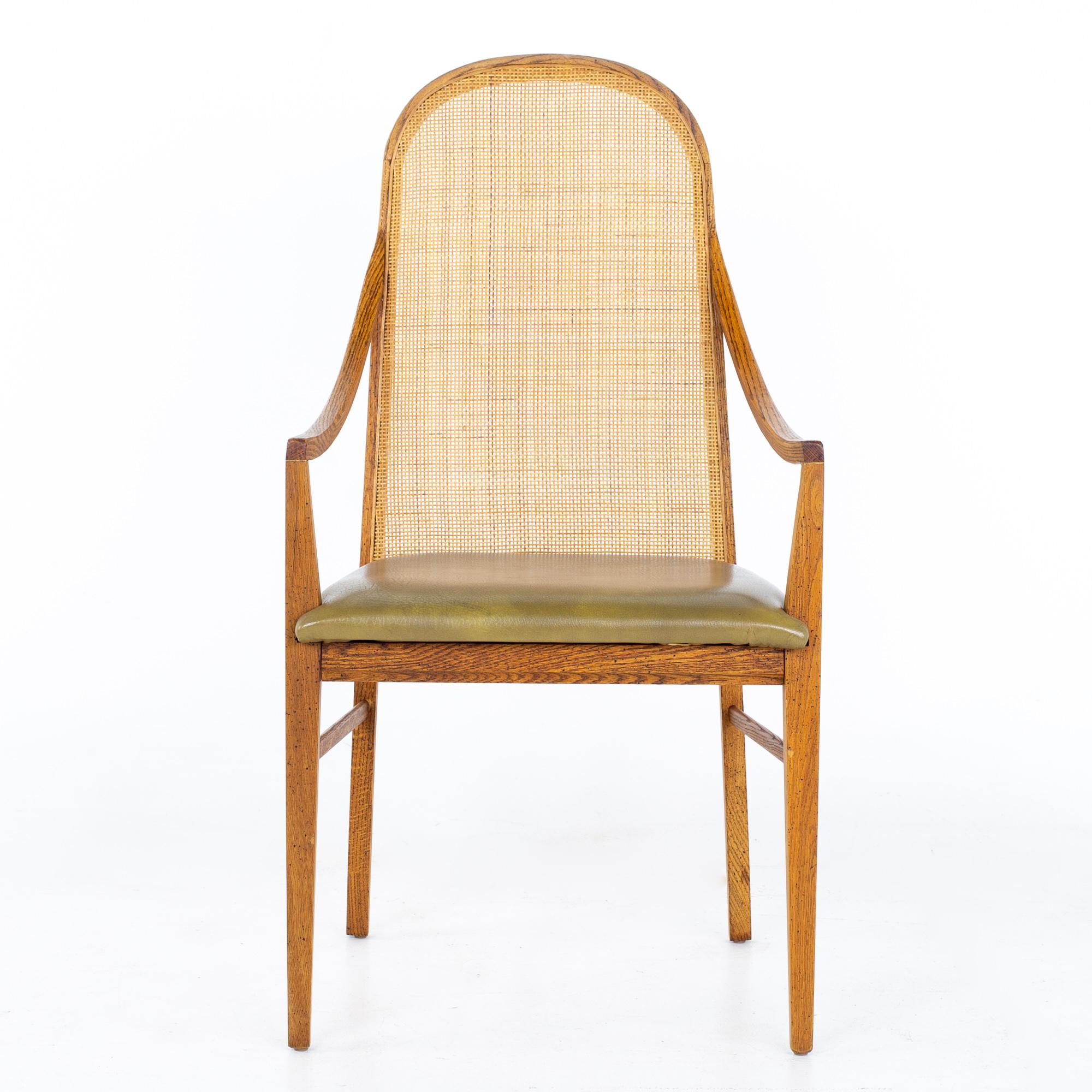 Dillingham Style MCM Oak and Cane Dining Chairs, Set of 6 In Good Condition In Countryside, IL