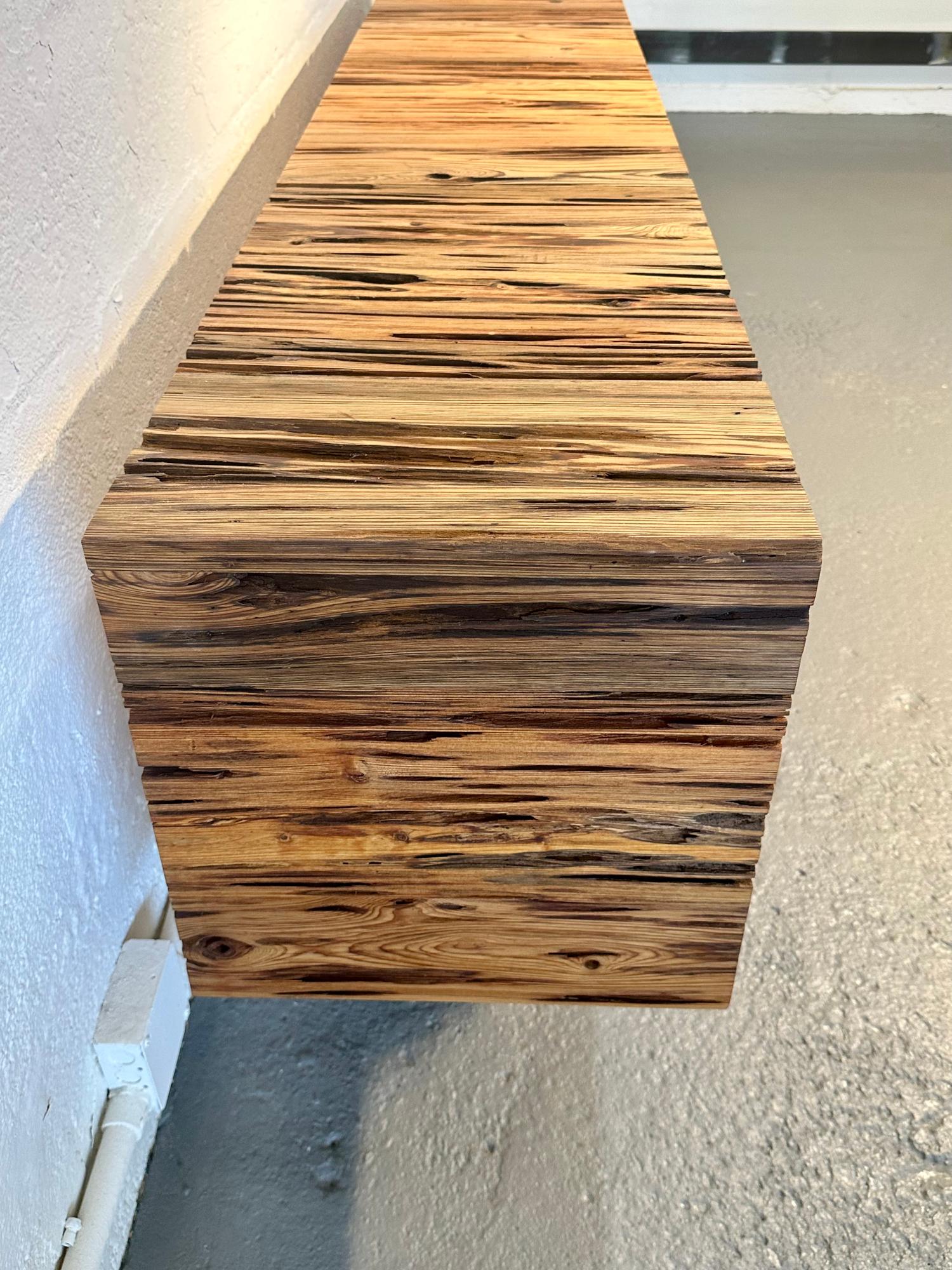 Comò Pecky, progettato e realizzato a mano da Rafael Calvo con legno di cipresso Pecky In condizioni Nuovo in vendita a Miami, FL