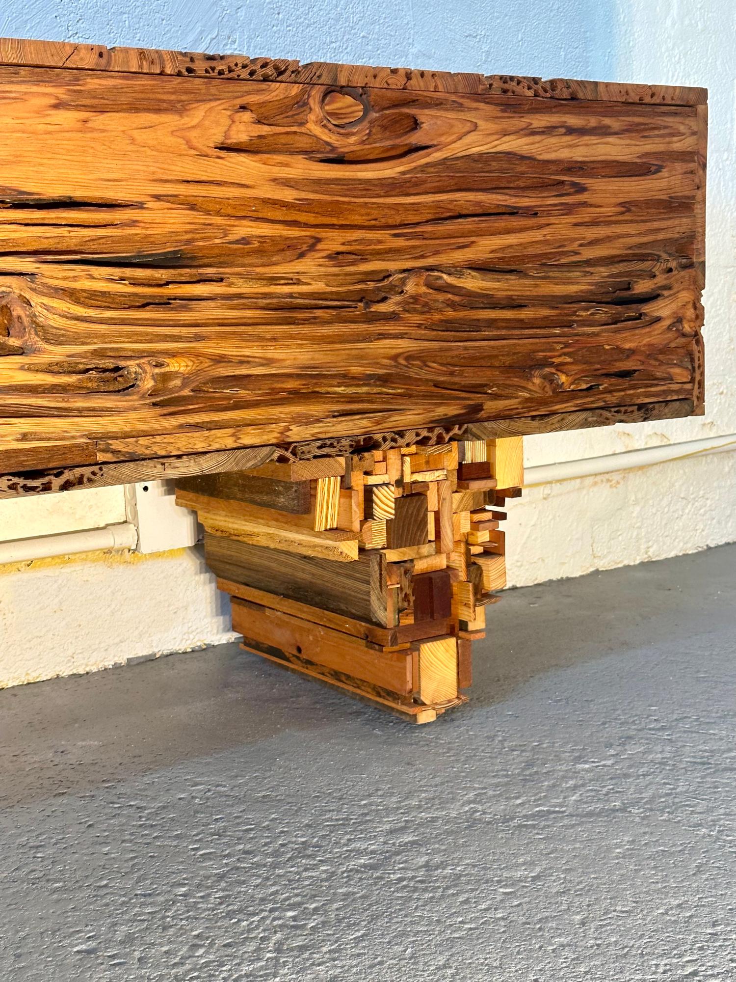 XXI secolo e contemporaneo Comò Pecky, progettato e realizzato a mano da Rafael Calvo con legno di cipresso Pecky in vendita