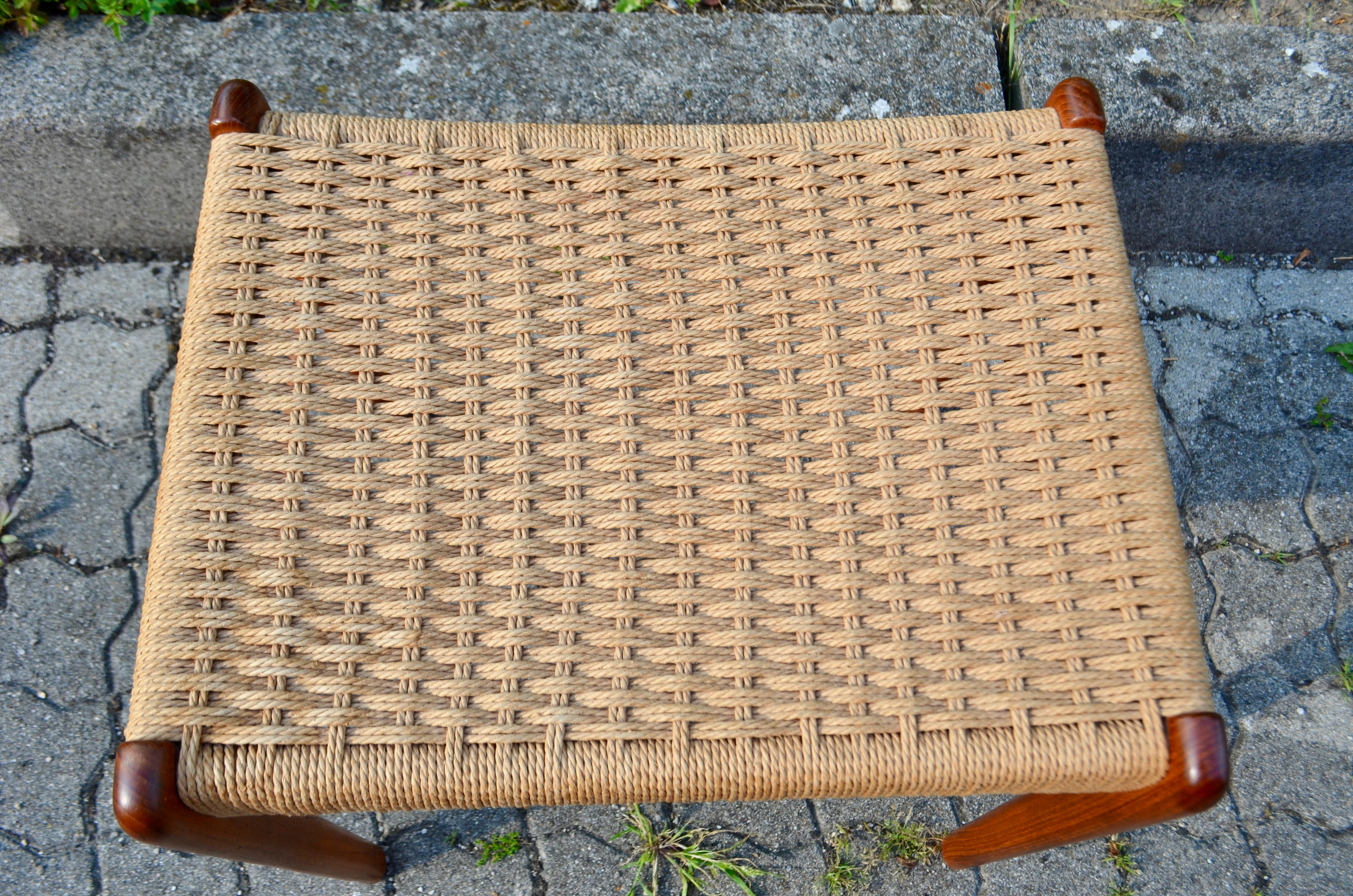 Huilé Tabouret de repose-pieds danois en teck modèle GS60 pour Glyngore de Peder Kristensen en vente