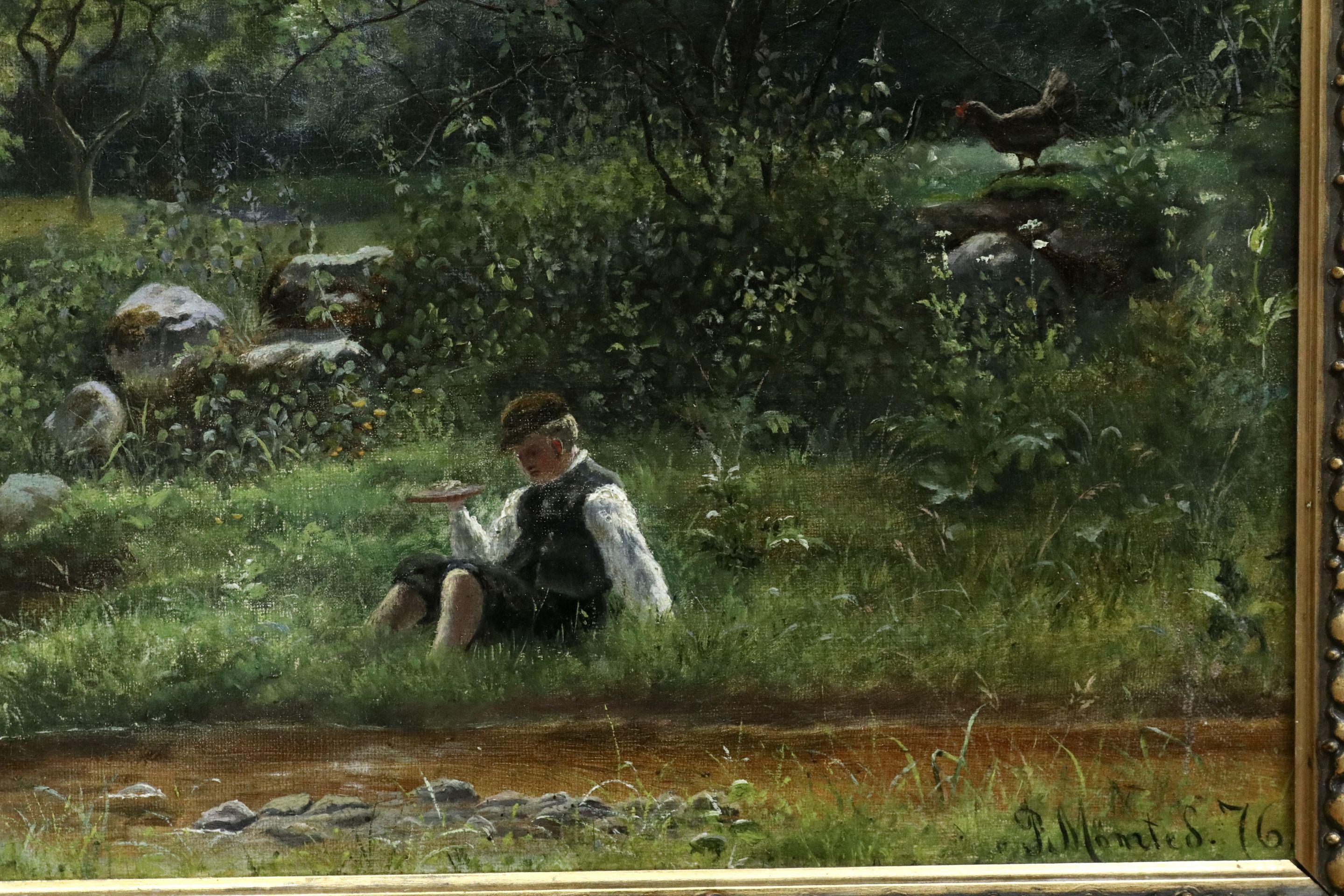 Jeune garçon pêcheant par un ruisseau - Huile du XIXe siècle:: Figures dans un paysage par Monsted - Noir Landscape Painting par Peder Mørk Mønsted