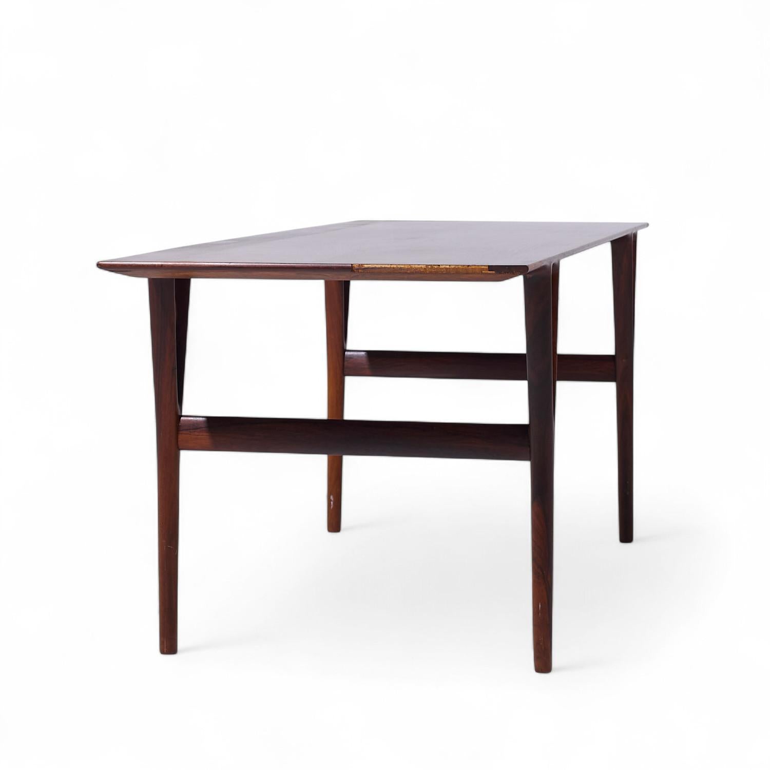 Danois Peder Pedersen Dk for Helge Vestergaard Jensen Danish Rosewood Coffee Table en vente