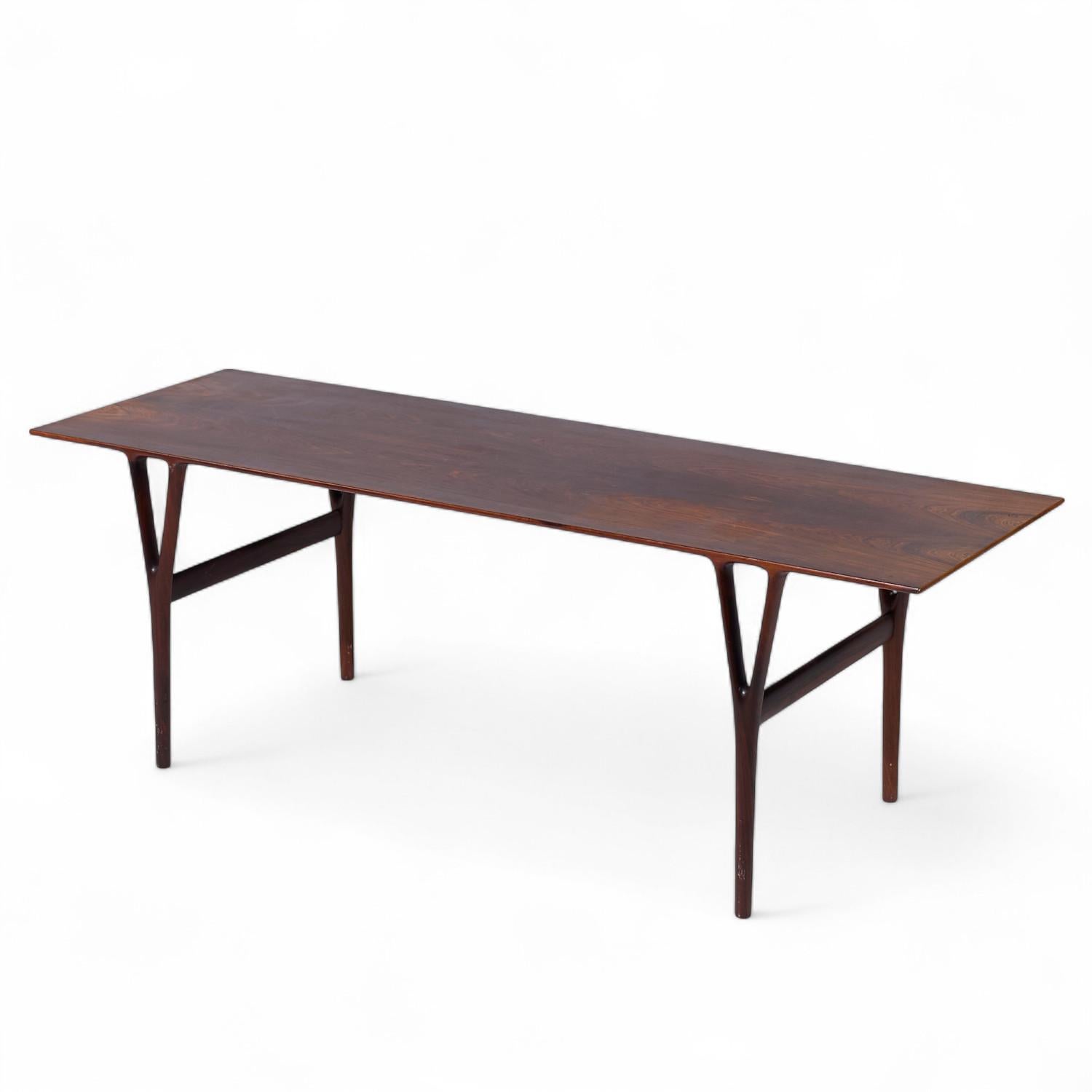 Peder Pedersen Dk for Helge Vestergaard Jensen Danish Rosewood Coffee Table en vente 1