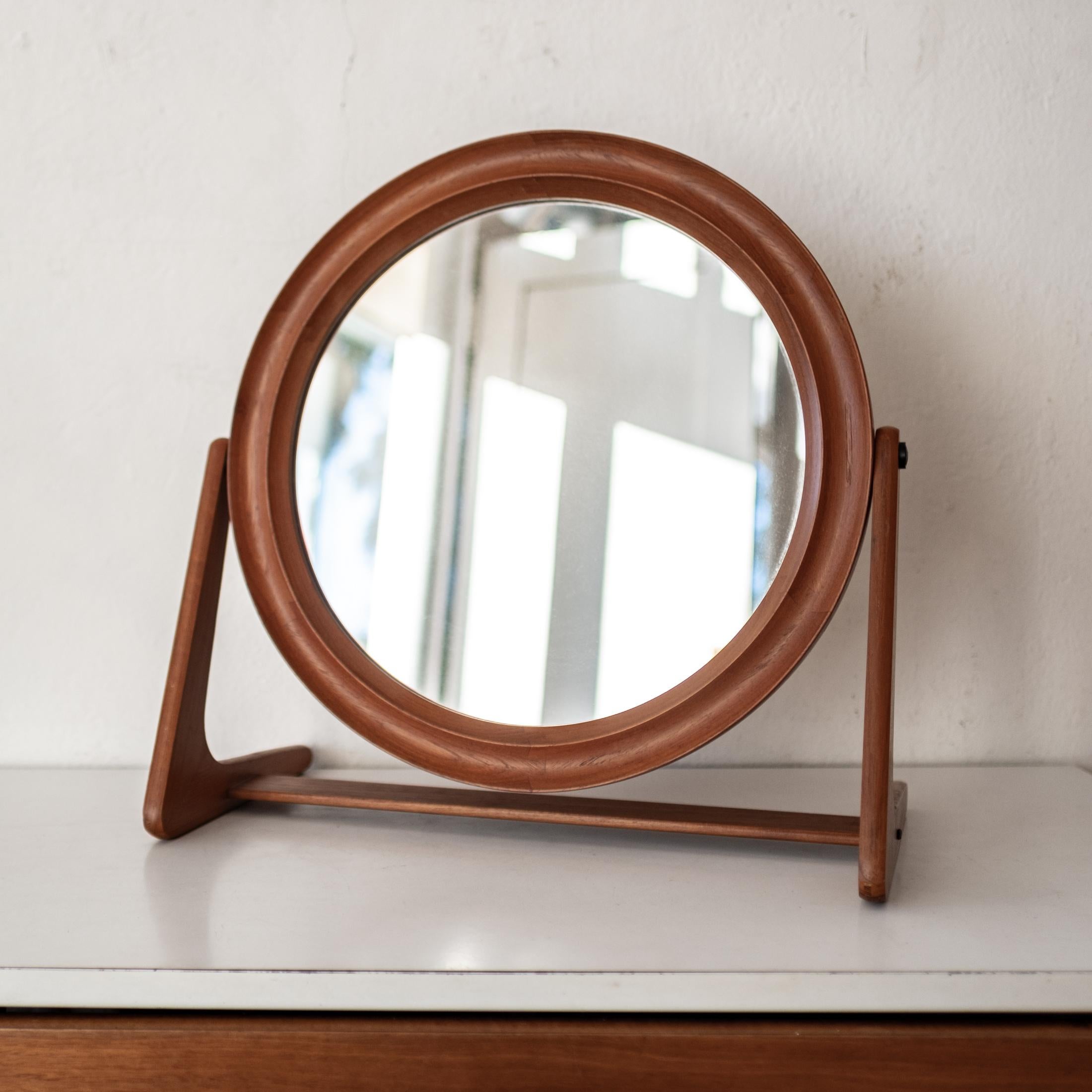 Pedersen and Hansen Danish Modern Teak Vanity or Table Top Adjustable Mirror In Good Condition For Sale In San Diego, CA
