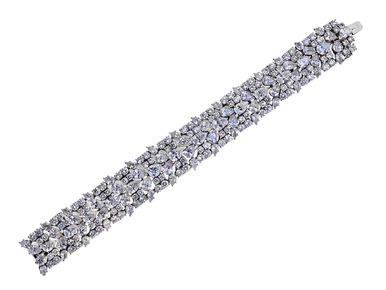 Pederzani Armband aus 60 Karat Platin und Diamanten für Damen oder Herren im Angebot