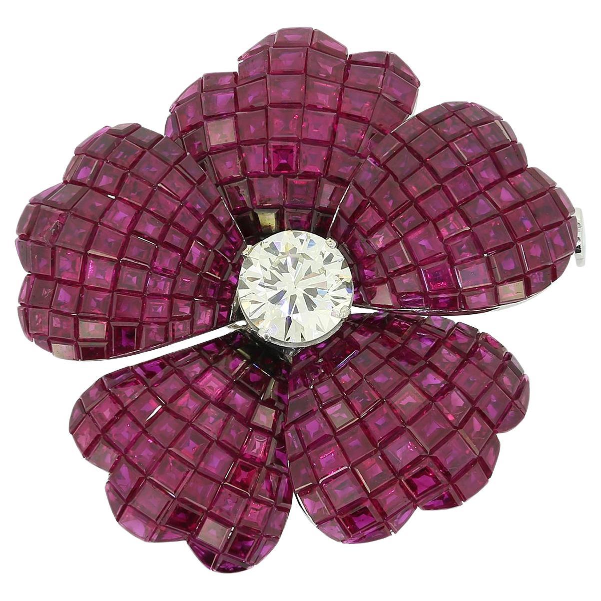 Pendentif broche fleur en rubis et diamants Pederzani