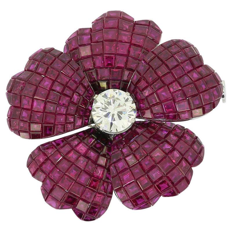 Antique Ruby Brooches - 1,949 For Sale at 1stDibs | ruby brooch pin ...