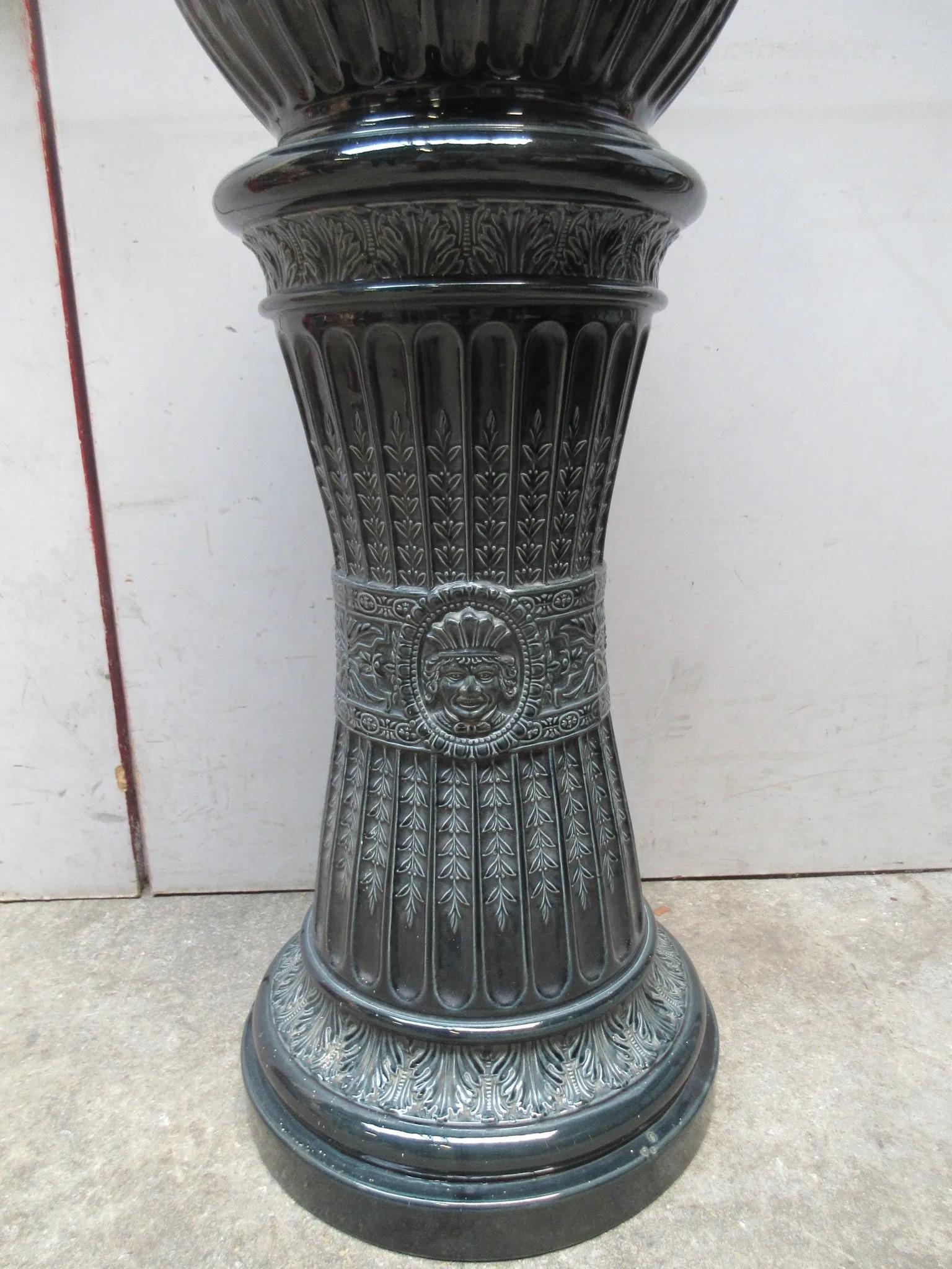 French pedestal and its ceramic planter circa 1900 For Sale
