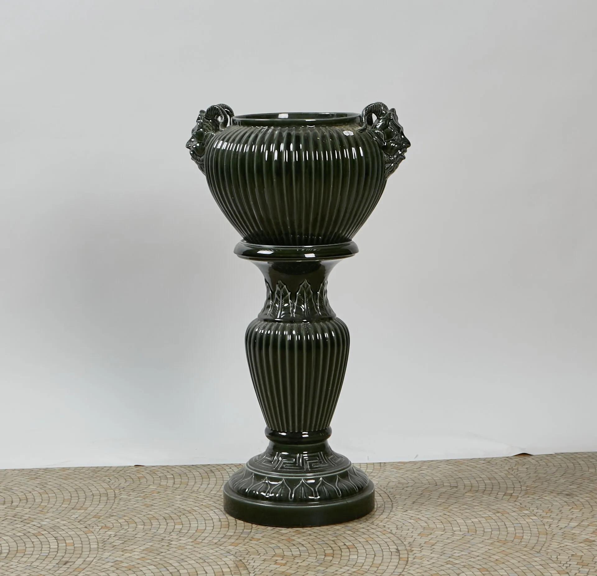 The Pedestal und seine keramische Pflanzschale um 1900 (Art nouveau) im Angebot