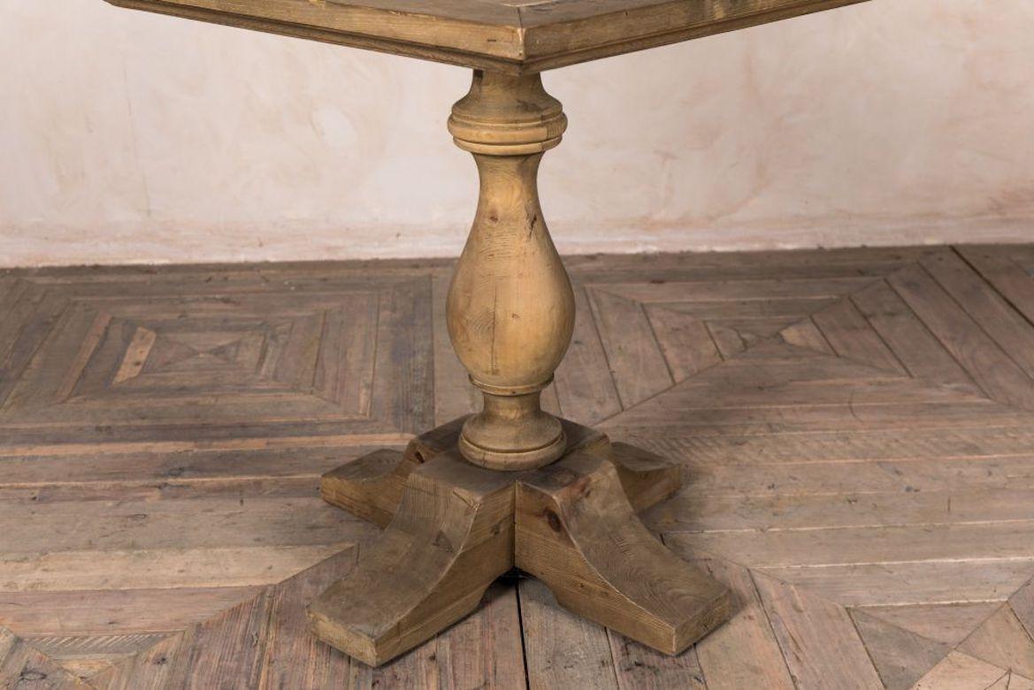 Pedestal Base Cafe Table, 20th Century For Sale 1