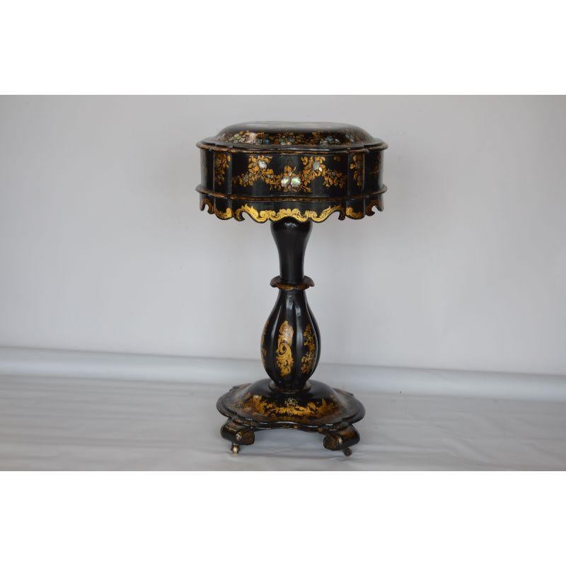 English Pedestal Box on Stand Table with Gold Details For Sale