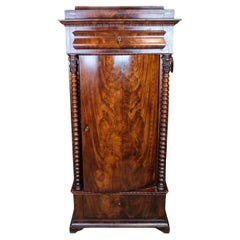 Pedestal cabinet in Mahogany Late Empire perid from the 1840s