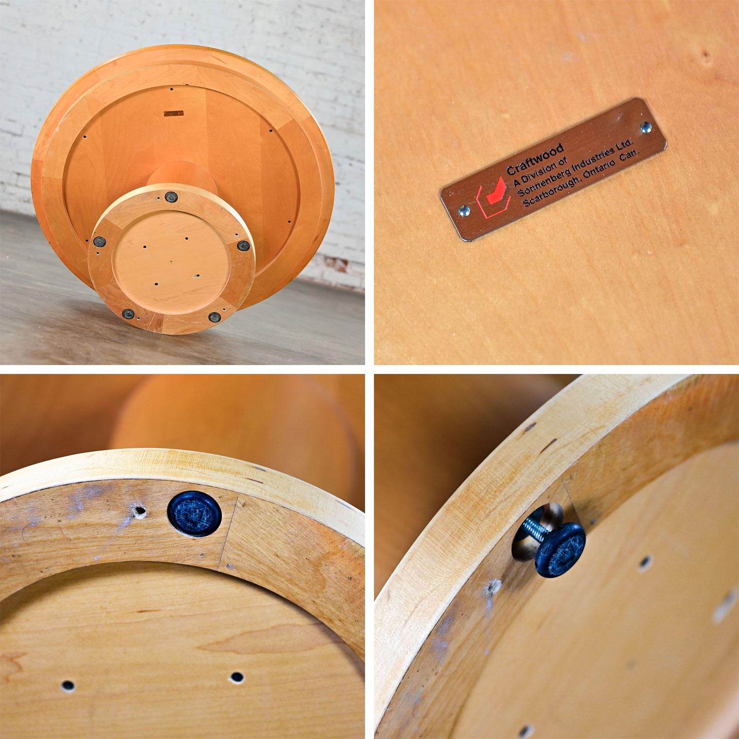 Table basse sur piédestal de Michael Graves pour Craftwood, Div. de Sonnenberg Ind en vente 3