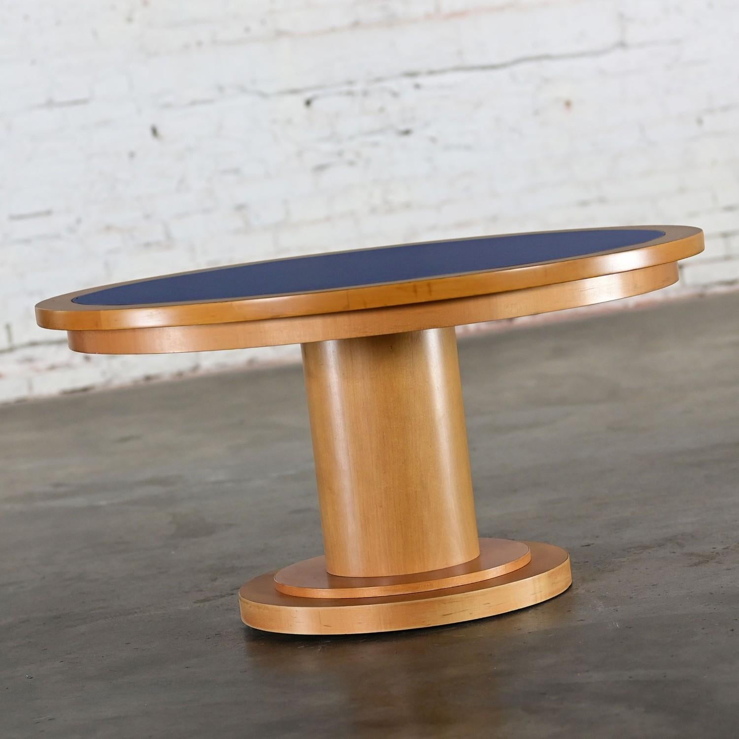 Table basse sur piédestal de Michael Graves pour Craftwood, Div. de Sonnenberg Ind en vente 5