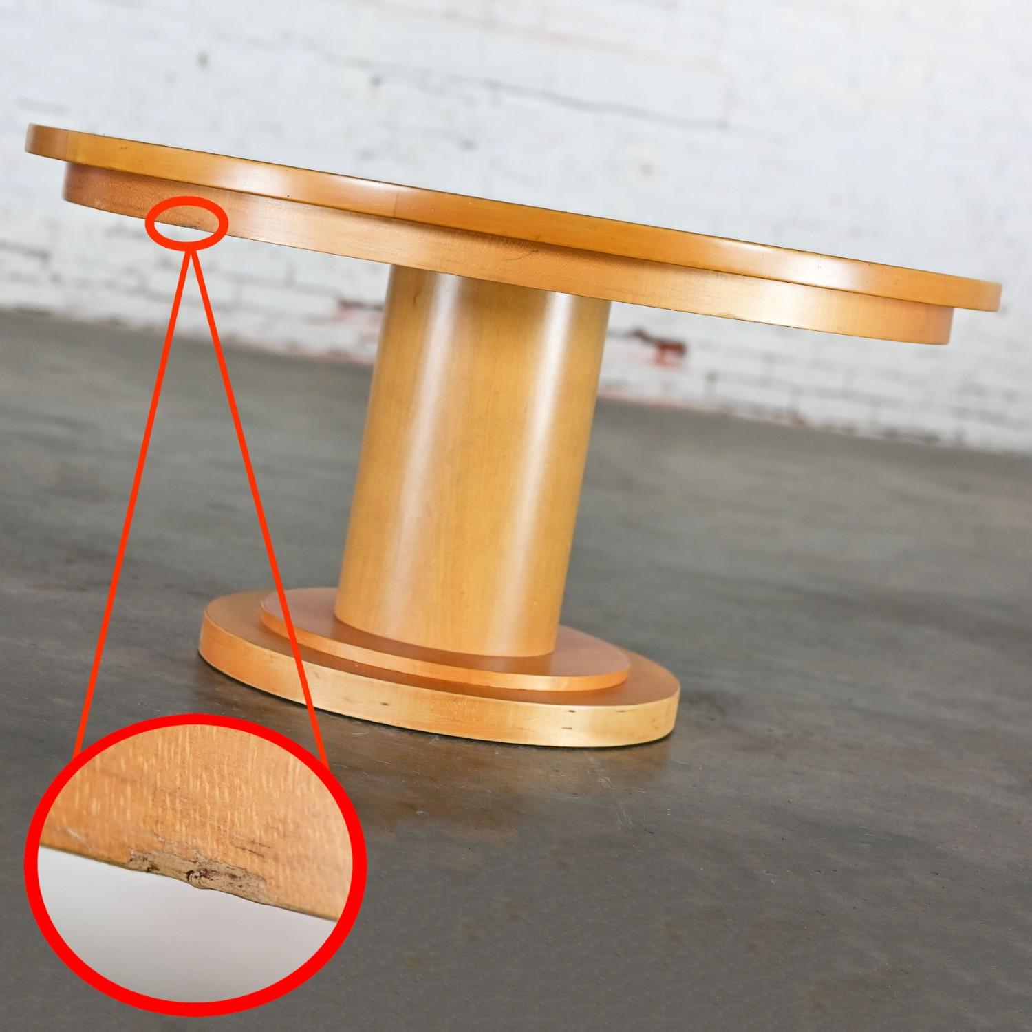 Table basse sur piédestal de Michael Graves pour Craftwood, Div. de Sonnenberg Ind en vente 7