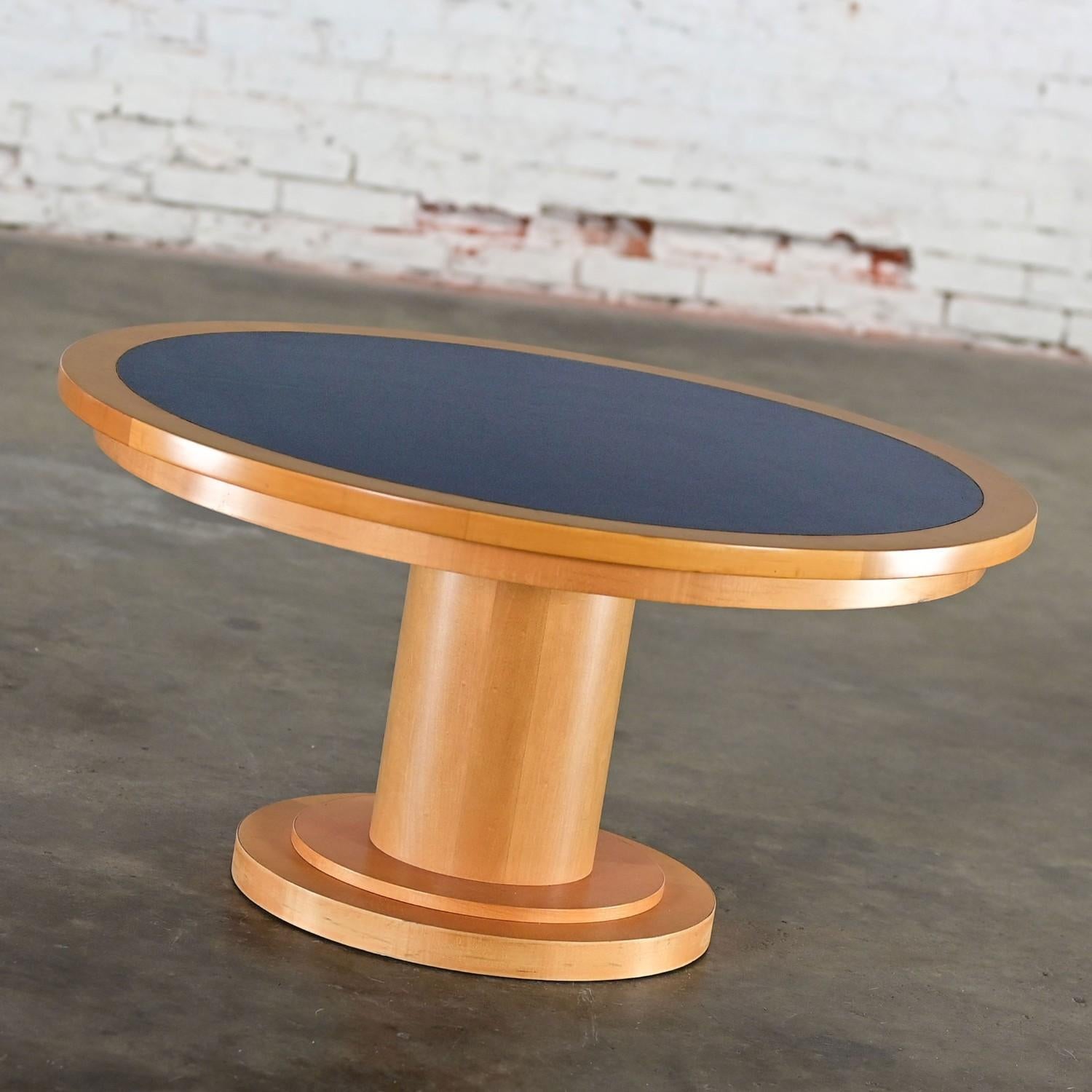 Moderne Table basse sur piédestal de Michael Graves pour Craftwood, Div. de Sonnenberg Ind en vente