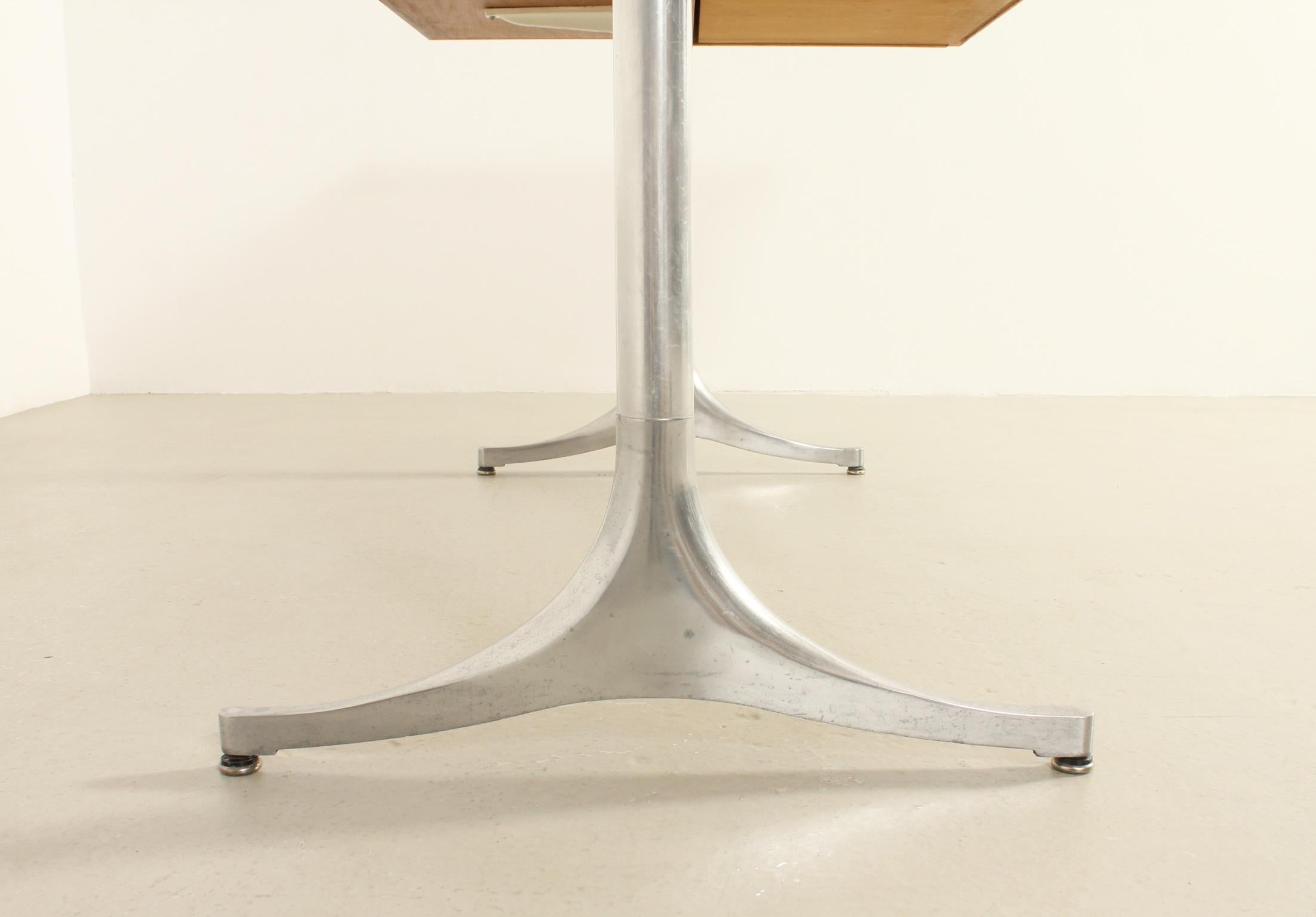 Scrivania a piedistallo di George Nelson per Herman Miller, Usa, 1955 in vendita 1