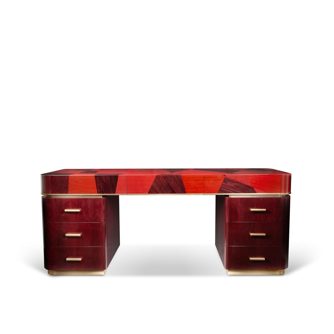 Stunning handmade pedestal desk which can also be used as a generous dressing table, this stylish pedestal desk offers plenty of storage space in its bank of drawers within the pedestal, as well as slimmer drawers within the top section of the desk.