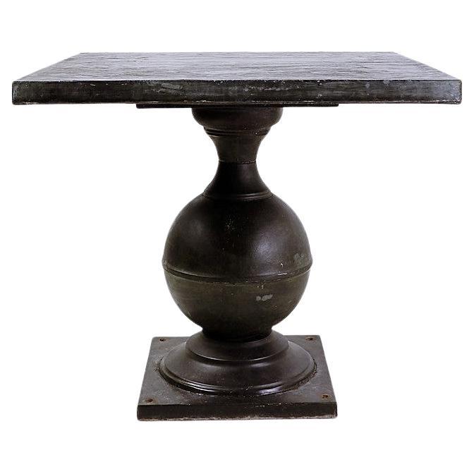 Pedestal Dining or Centre Table - Late 20th Century For Sale