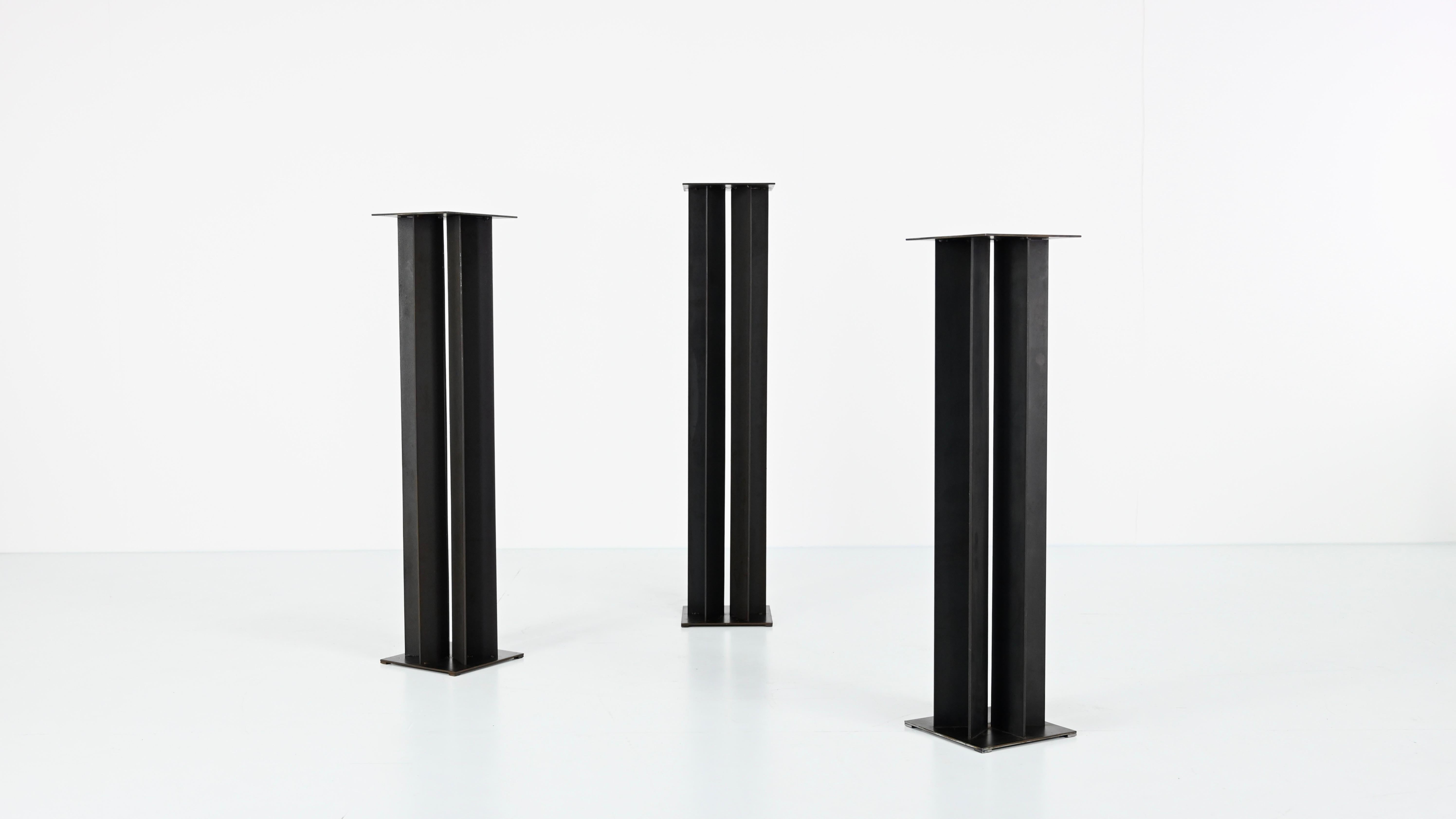 Modern Pedestal 
