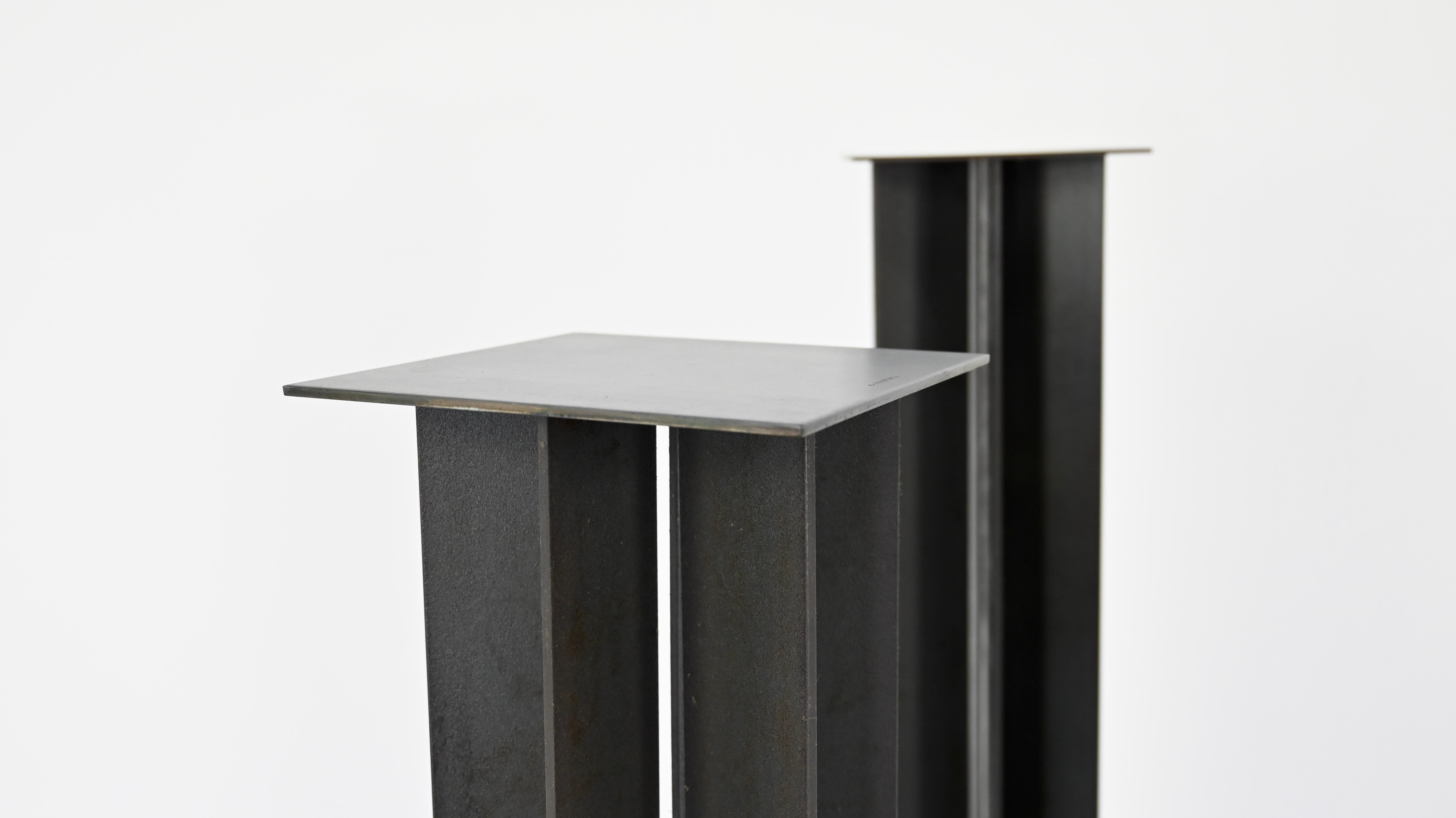 Pedestal 