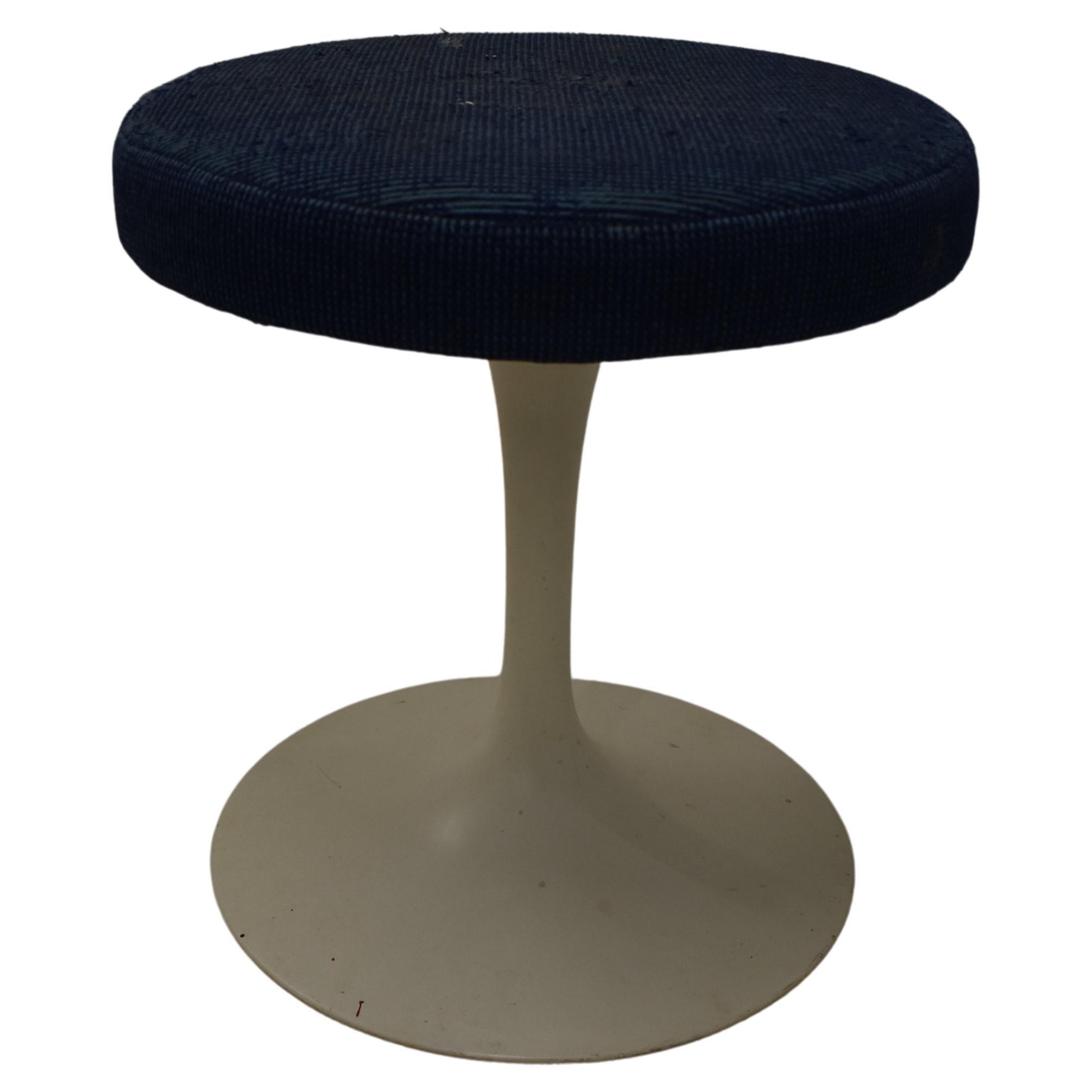 Pedestal Group Tulip'tm' Stool Designed by Eero Saarinen for Knoll Associates